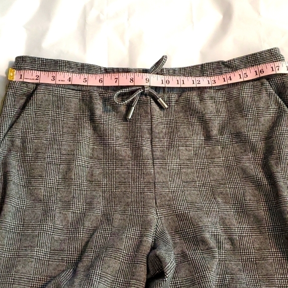 Maeve- Womens Black/White Plaid Tweed Trouser Pants Capri Academia Sz.Large - Picture 8 of 11